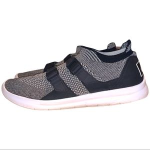 Nike flyknit sock-racers (Oreo color-way) men size 10